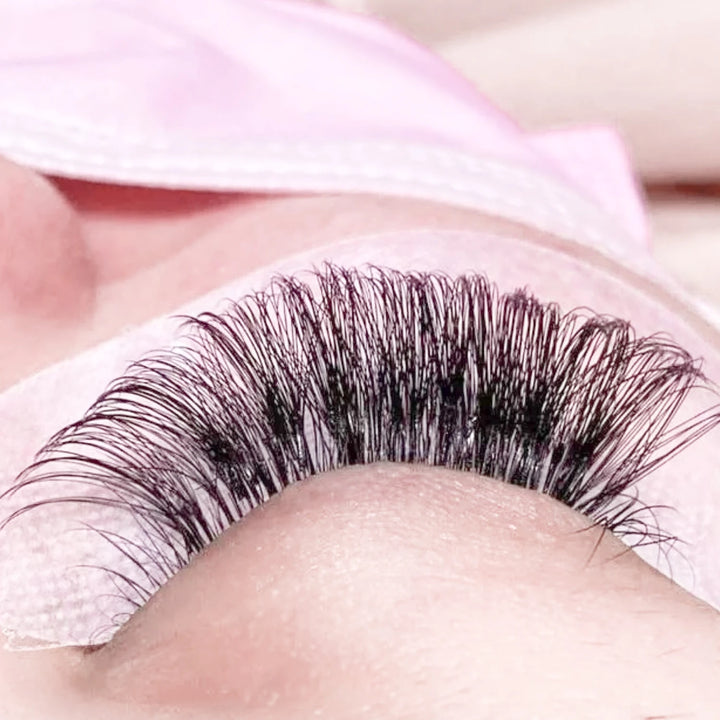 Premium Individual Lash Extensions – 8–20mm