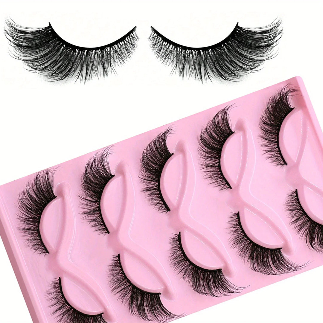 Wispy Cat Eye Lashes – 15 Pairs